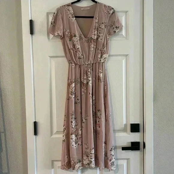 Wayf Floral Dress - Picture 1 of 4